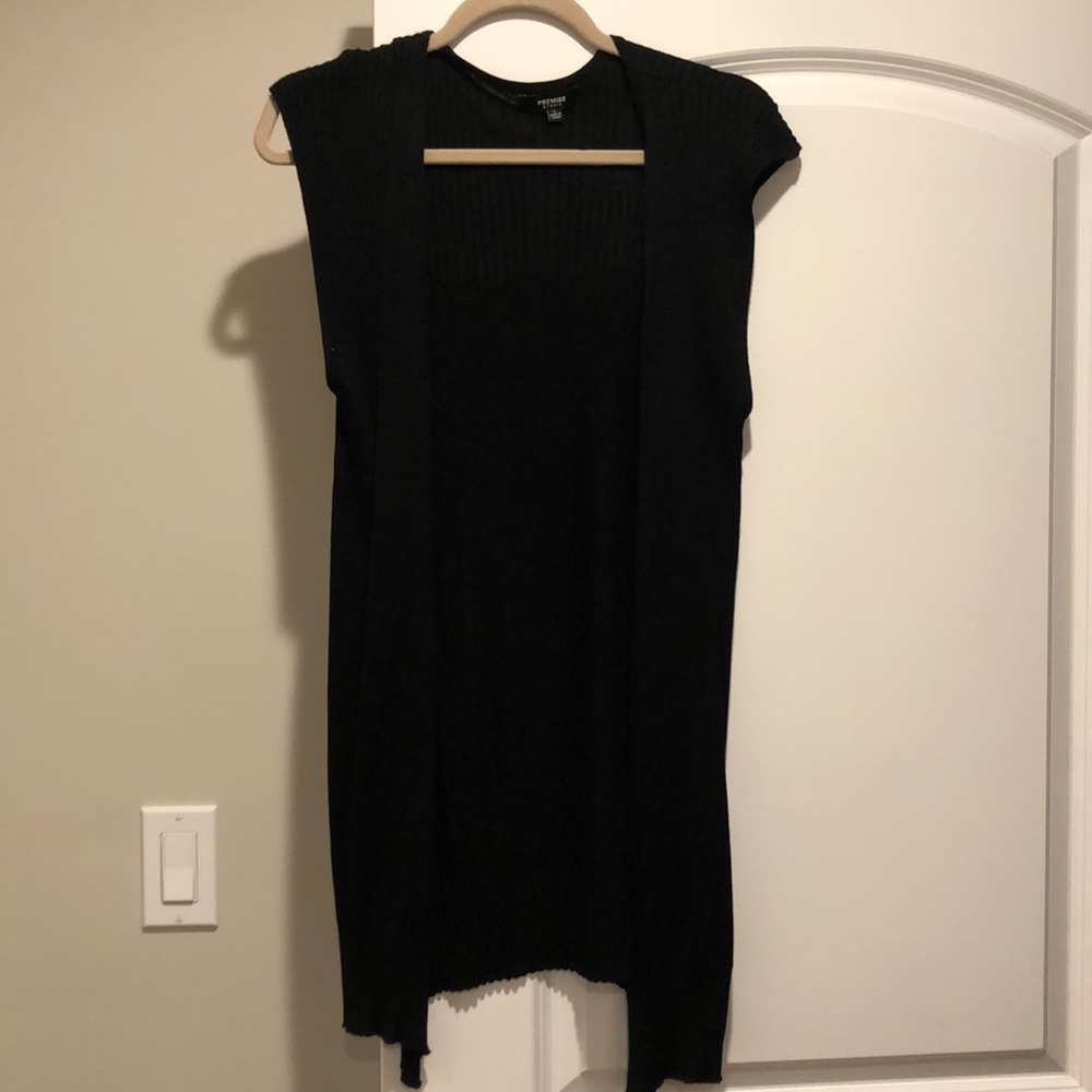 Black sleeves cardigan